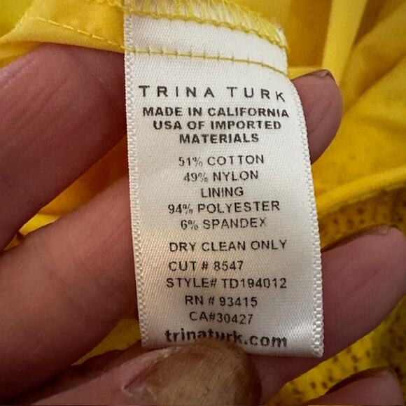 Trina Turk Bright Yellow Lace Twist Bow Sheath Dress Size 0 - Picture 8 of 8